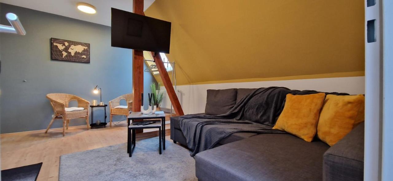 Central-Living Yellow - Wifi - Netflix - City Essen Esterno foto