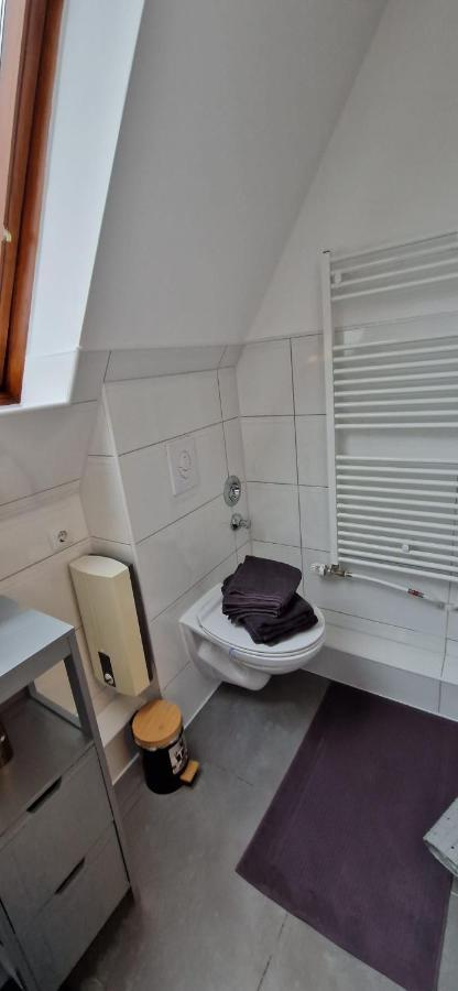 Central-Living Yellow - Wifi - Netflix - City Essen Esterno foto