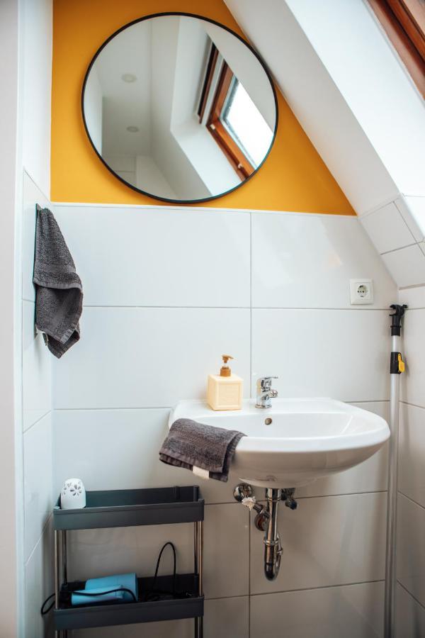 Central-Living Yellow - Wifi - Netflix - City Essen Esterno foto