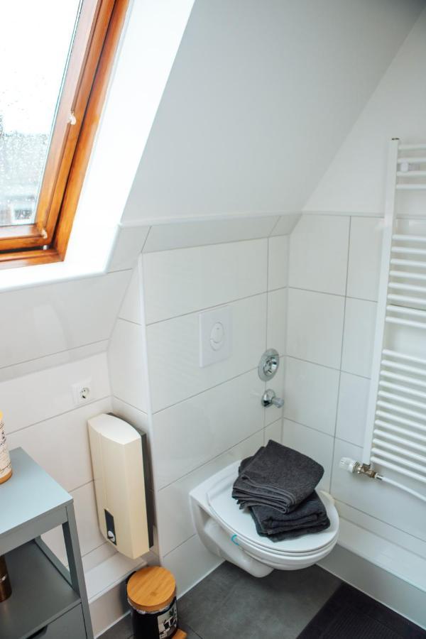 Central-Living Yellow - Wifi - Netflix - City Essen Esterno foto